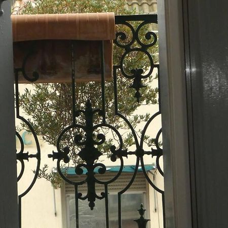 Etanit ! Beziers Plein Centre - 1Mn Du Bus, De La Gare Du Train Et Liaison Aeroport -Chambres Climatisees -Spacieuses Amenagees Pour Singles, Couple, Et Ou Familles -Parking A Velos -Consigne Exteriör bild