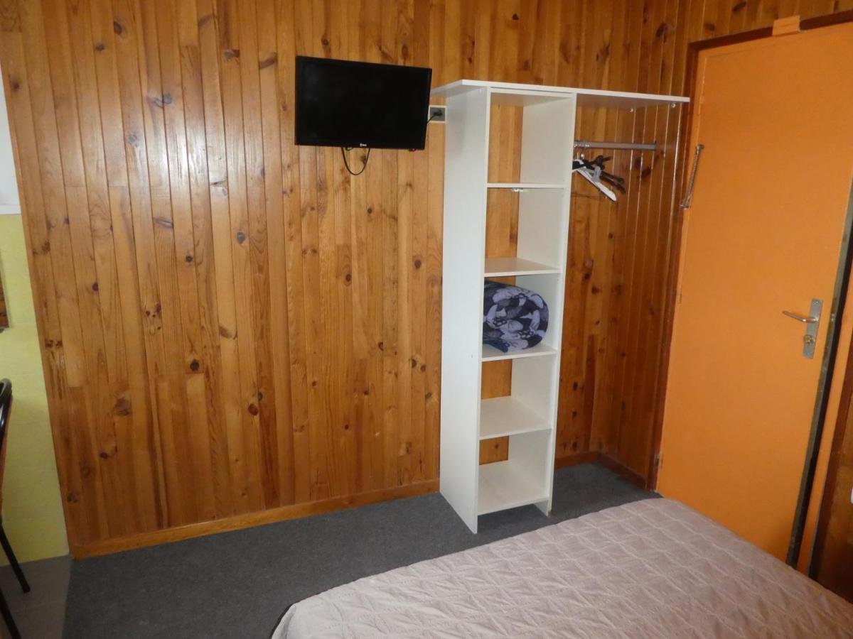 Etanit ! Beziers Plein Centre - 1Mn Du Bus, De La Gare Du Train Et Liaison Aeroport -Chambres Climatisees -Spacieuses Amenagees Pour Singles, Couple, Et Ou Familles -Parking A Velos -Consigne Exteriör bild